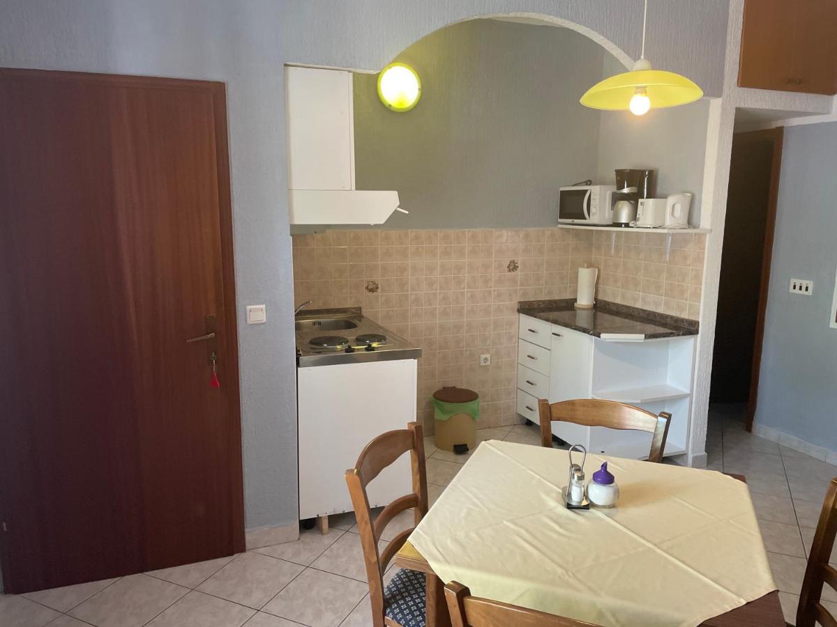 Apartmani Nina Crikvenica Zewnętrze zdjęcie